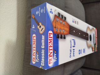 Guitarra juguete