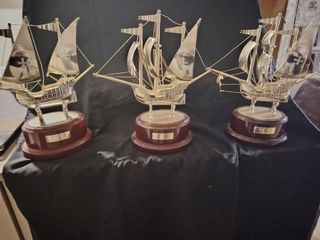 Figuras de plata carabelas