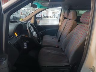 Mercedes-Benz Vito 113 2011 9 plazas