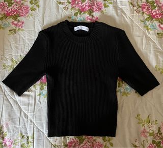 Jersey negro de media manga de zara