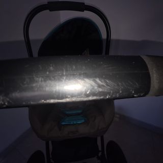 Carrinho de bebé e ovo