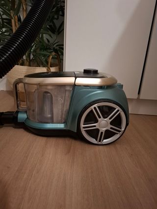 Aspiradora Eureka Apollo