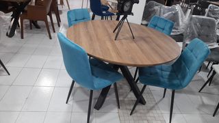 SUPER OFERTA MESA REDONDA Y CUATROS SILLAS