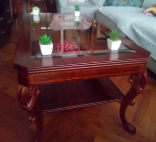 MESA DE SALÓN CON CRISTAL BISELADO