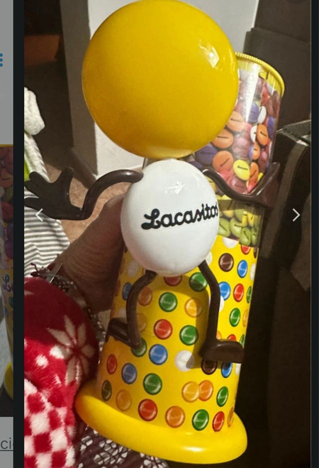 Expendedor de lacasitos.