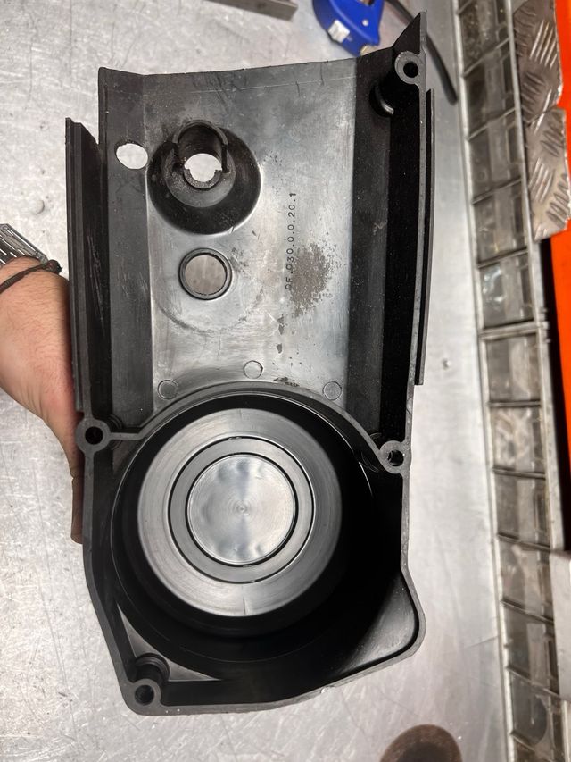 Coperchio di accensione della variante Derbi