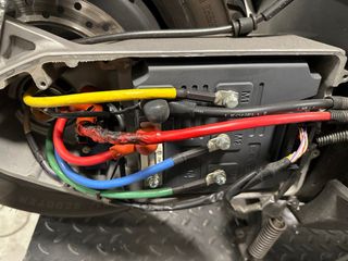 Reparación patinetes y motos electricas