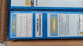 Lotto 20 plafoniere sotto pensile