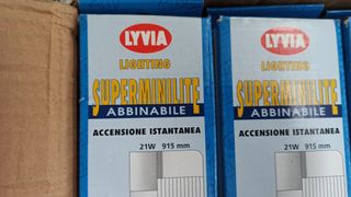 Lotto 20 plafoniere sotto pensile