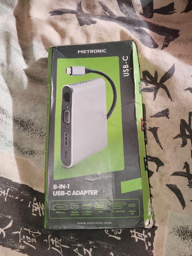 USB-C adapter 8 en 1 metronic