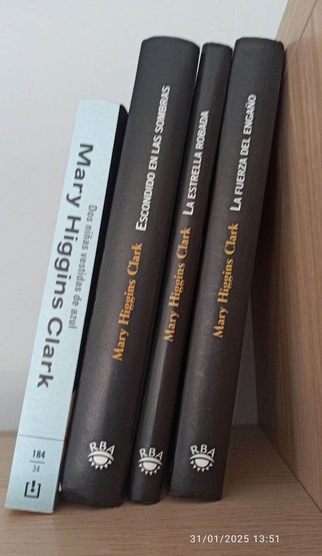 Mary Higgins Clark. 4 libros suspense.