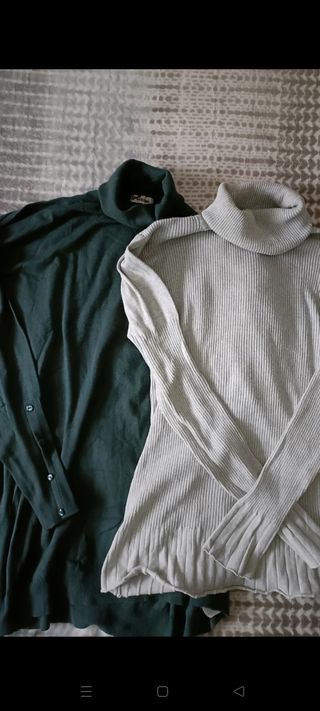 Due maglie leggere a collo alto