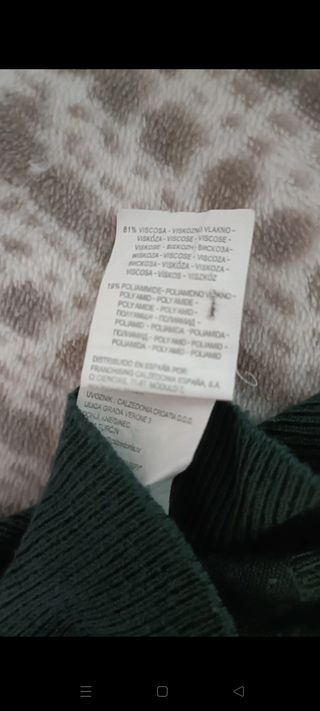 Due maglie leggere a collo alto