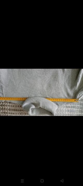 Due maglie leggere a collo alto