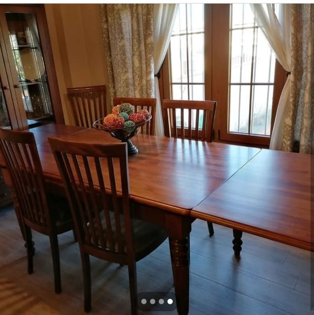 Conjunto sillas y mesa comedor