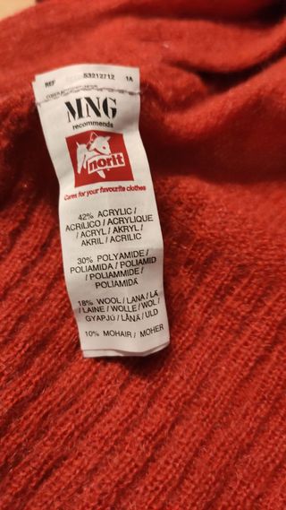 CHAQUETA CORTA ROJA