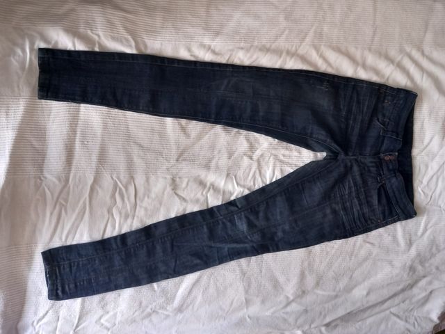 Pantalon tejano mango