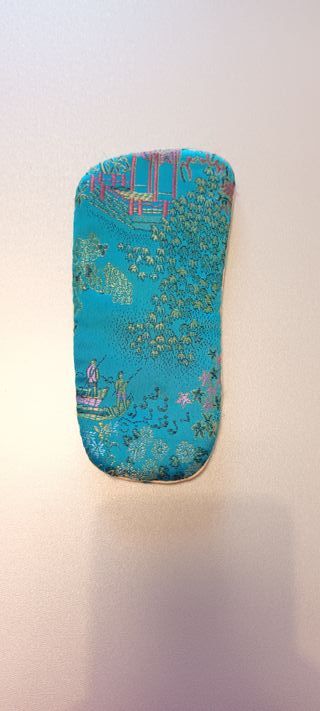 Custodia morbida per occhiali in seta turchese