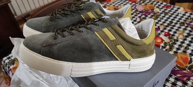 Sneakers "Hogan" nuove n.41