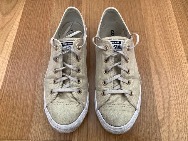 Zapatillas doradas Converse