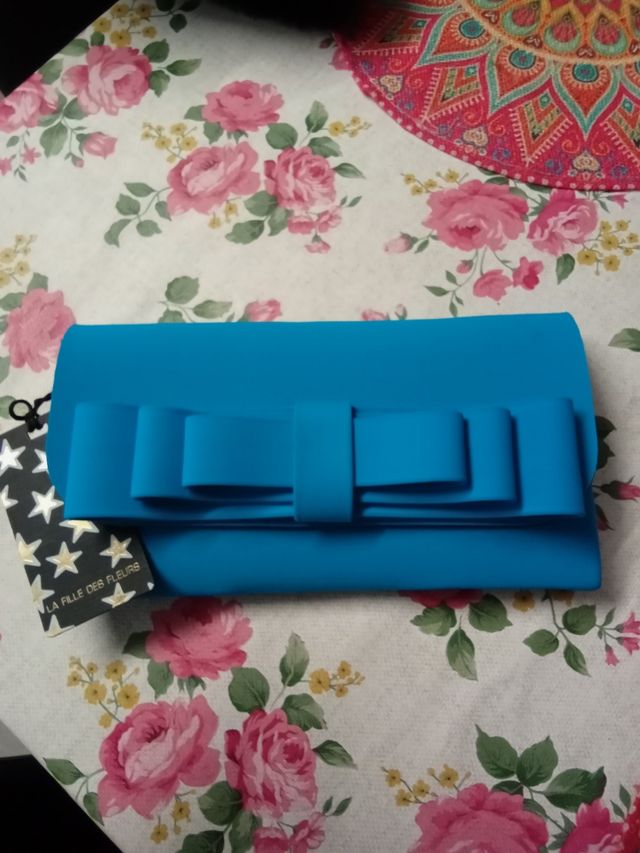 Pochette la fille des fleurs