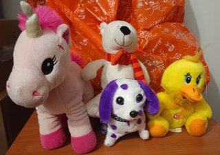 Lote juguetes: vip pet, bebé llorón, tragabolas.