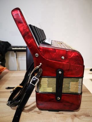 Acordeón HOHNER VERDI V N