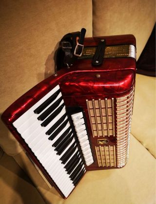 Acordeón HOHNER VERDI V N