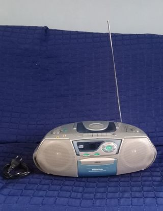 Radio-Cassette-CD Sanyo