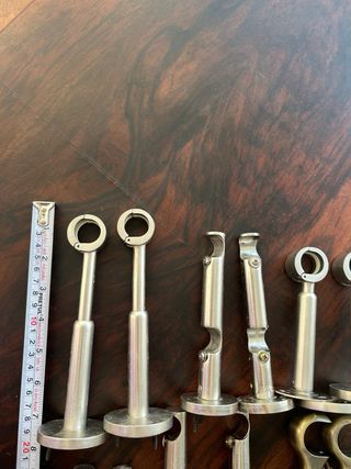 Soporte para barra de cortina.