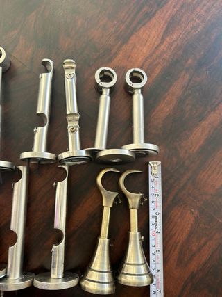 Soporte para barra de cortina.