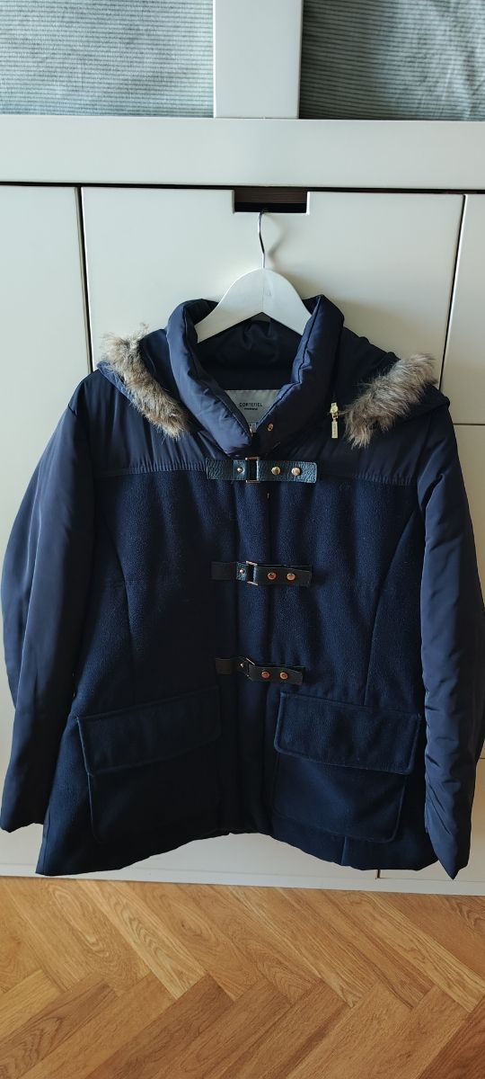 Trenca azul marino de Cortefiel