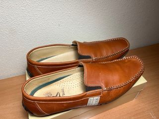 MOCASINES PIEL EXCELENTE CALIDAD.