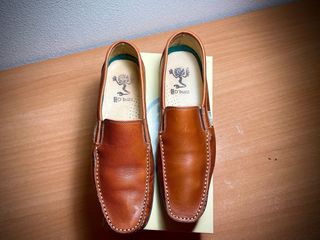 MOCASINES PIEL EXCELENTE CALIDAD.