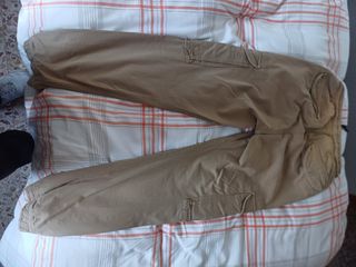 Pantalón cargo