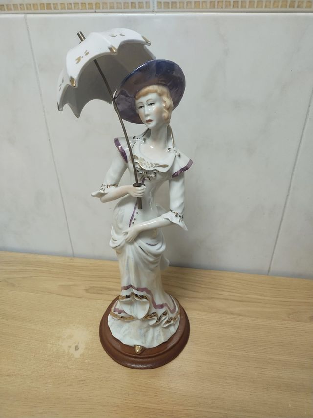 Figuras decorativas de ceramica