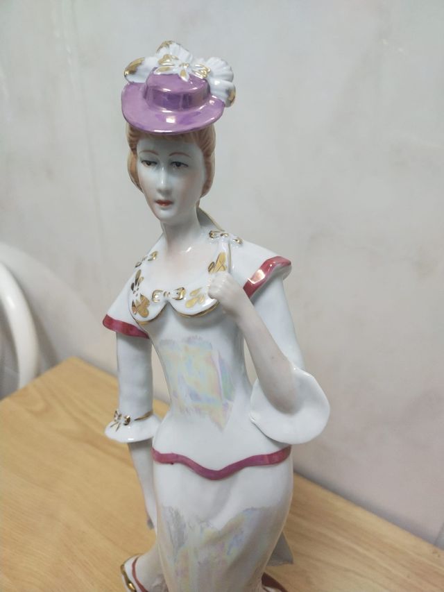 Figuras decorativas de ceramica