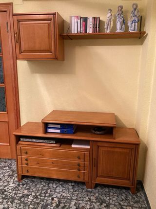 Mueble comedor de madera maciza provenzal