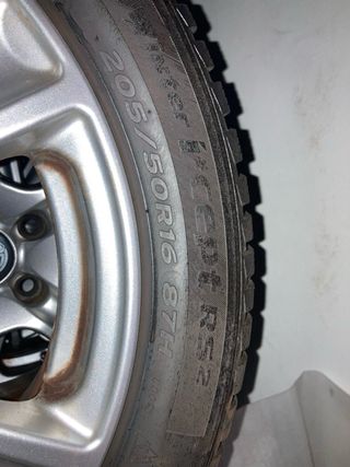 Neumaticos y llantas para Mazda