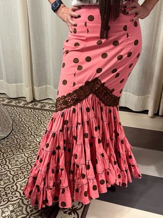 Falda flamenca. Mantoncillo de regalo