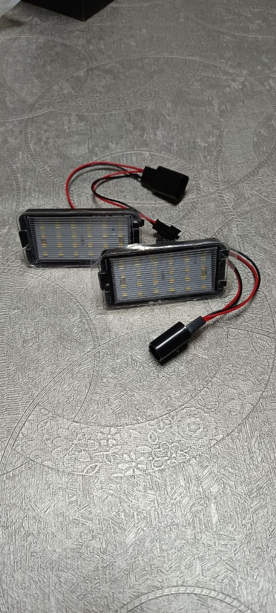 TRES JUEGOS Luces Led Matricula Seat Ibiza