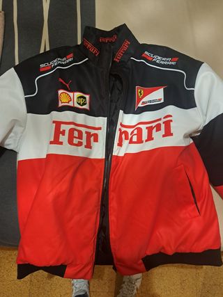 Ferrari F1. Chaqueta nueva