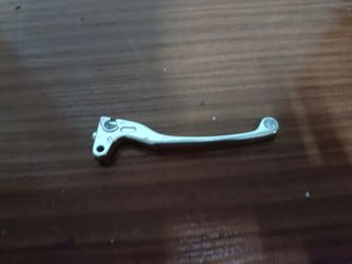 maneta derecha moto