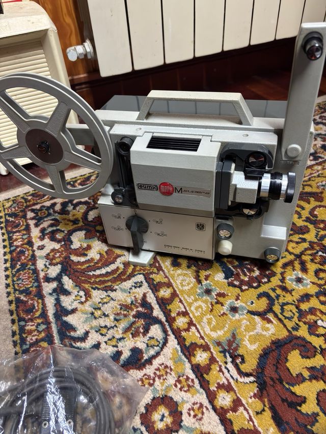 Proyector cine antiguo nuevo