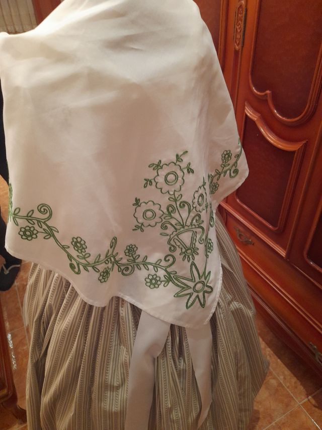 Traje huertana y danzas