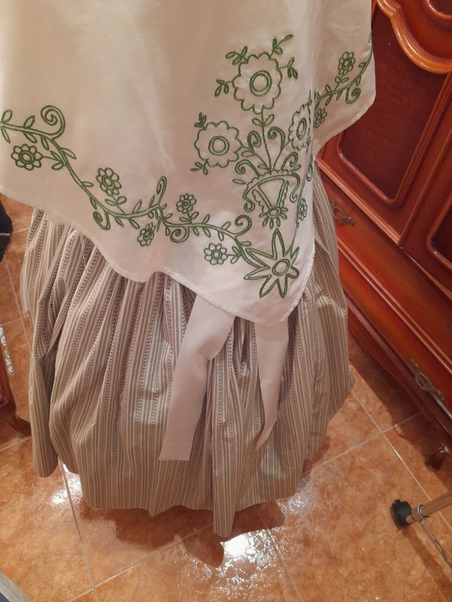 Traje huertana y danzas