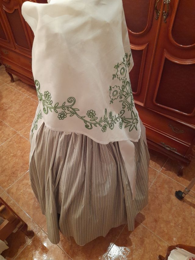 Traje huertana y danzas