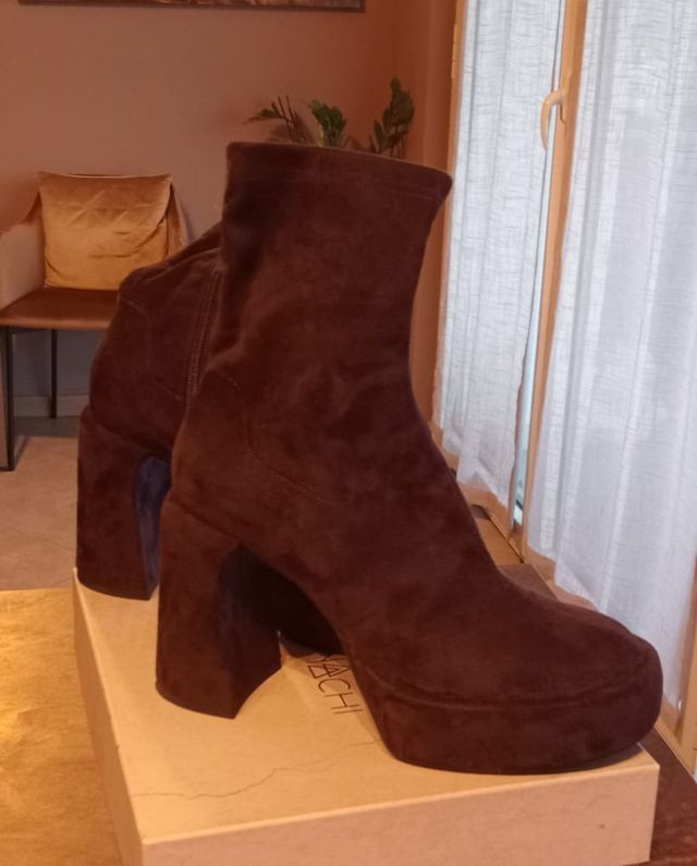 Stivaletti Elena Iachi 