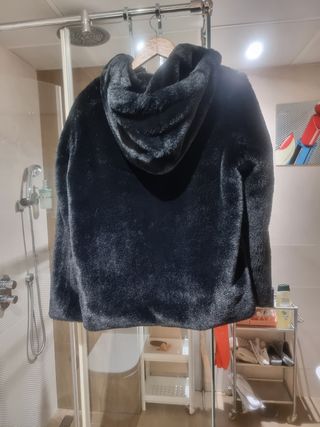 Abrigo mutón negro Fórmula Joven