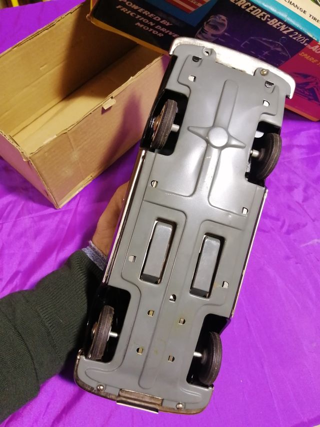 Presa automatica Mercedes Benz 220 S 1960